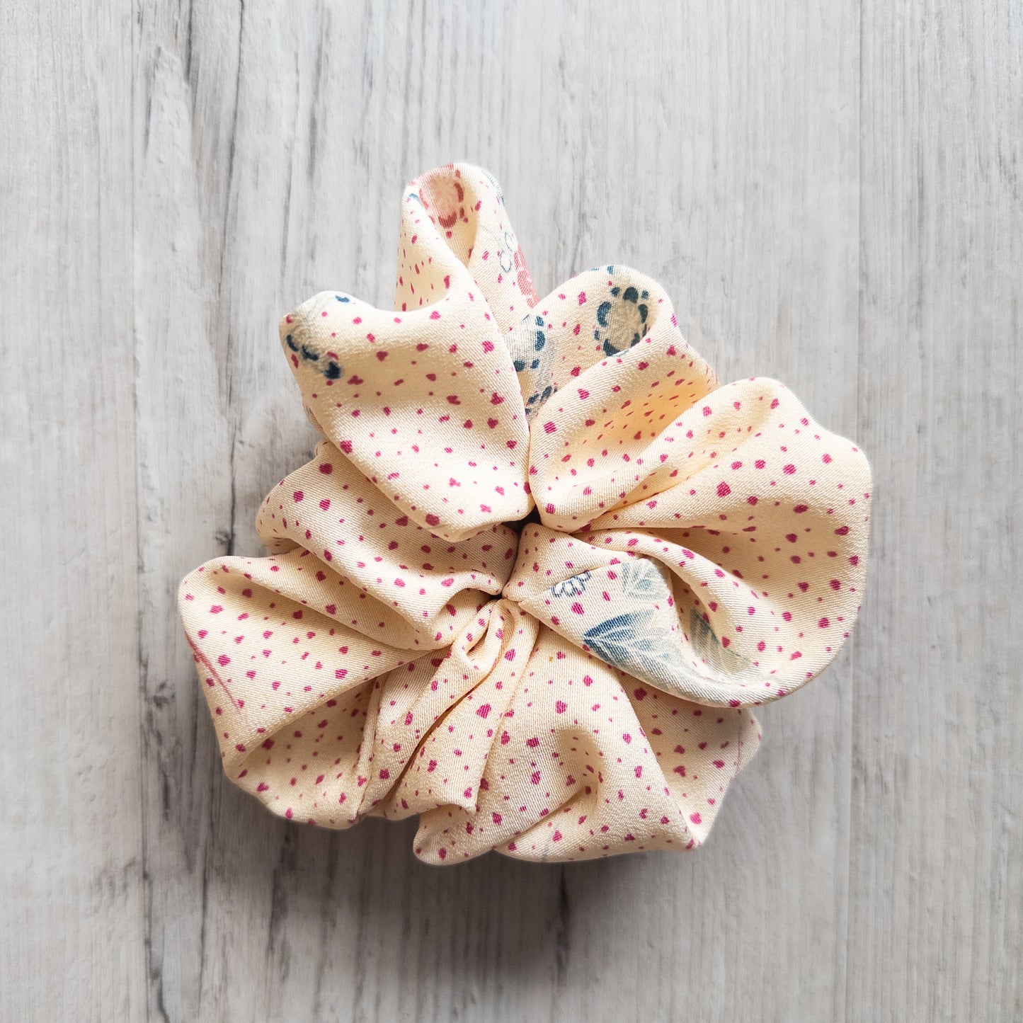 Peaches 'n Cream upcycled vintage Japanese obi scrunchie